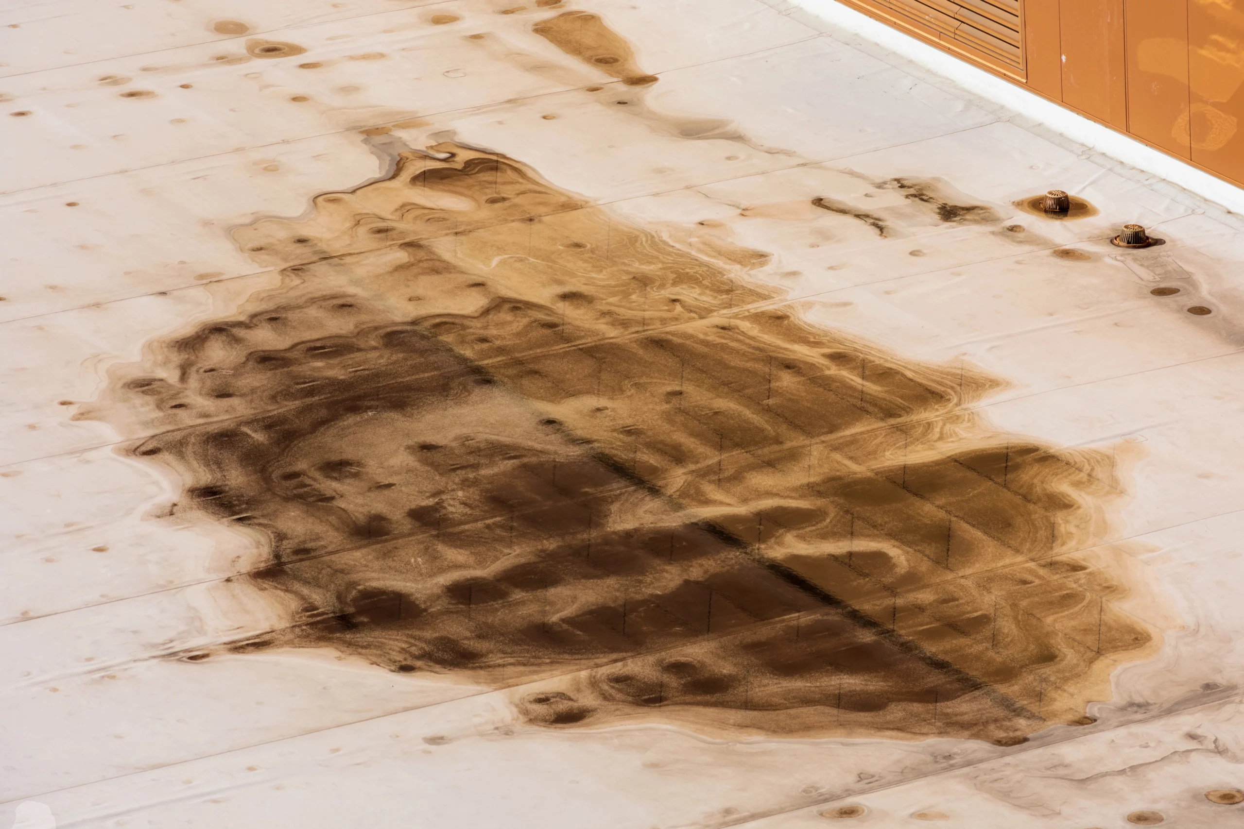 Commercial roofing work in Toledo, OH