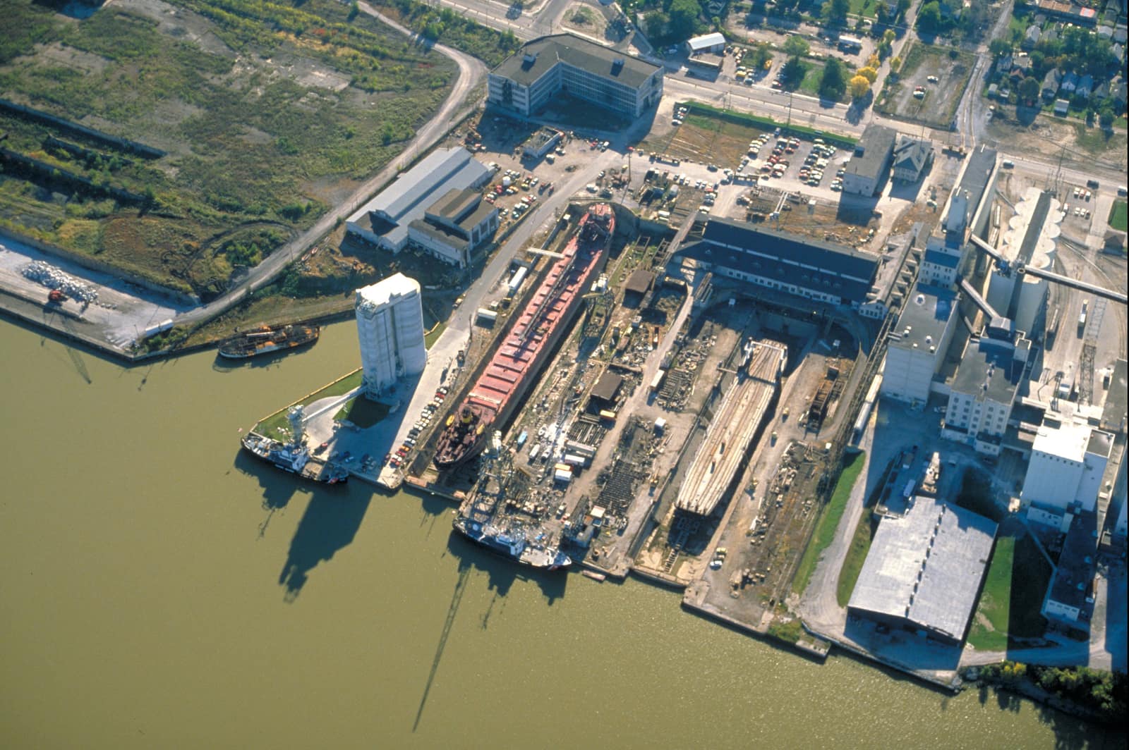 Commercial Roofing in Port of