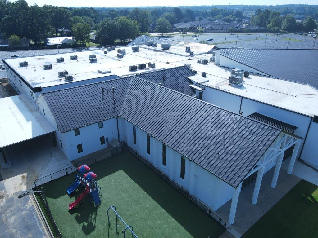 Commercial roofing work in Toledo, OH