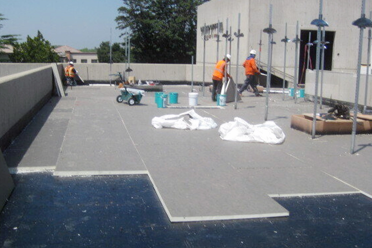 Commercial roofing work in Toledo, OH